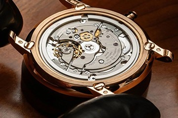 佛山百达翡丽石英表为什么走停