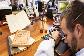 佛山百达翡丽腕表磨损了